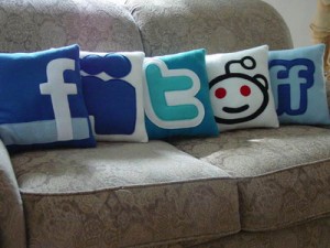 socialemedia pillows